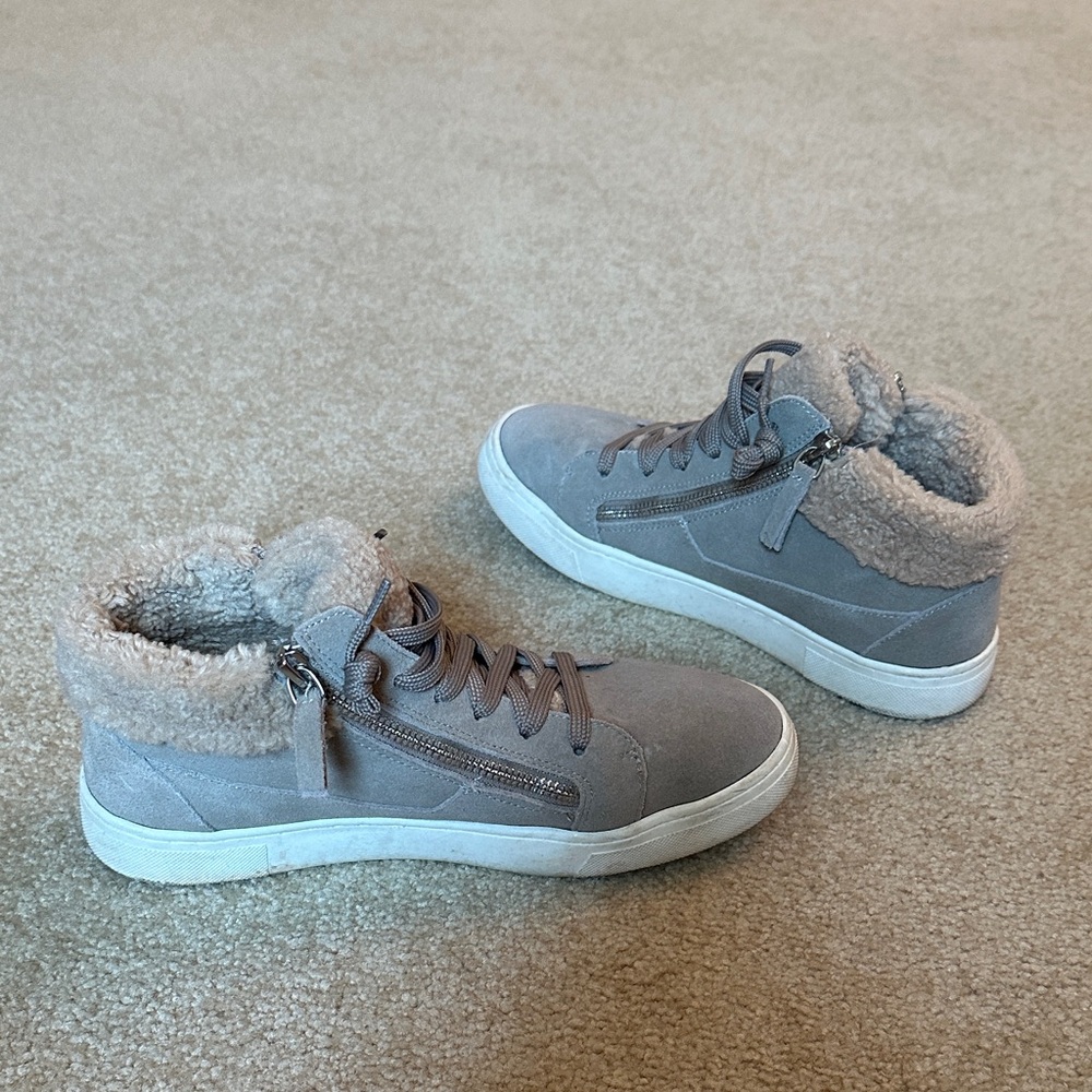 Steve Madden Taupe Grey High Top Faux Fur Lined Zipper Sneakers Size 8